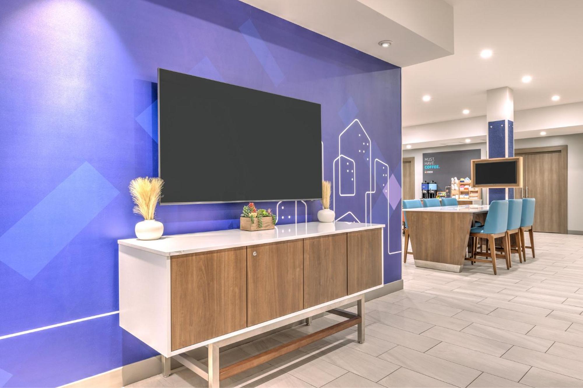 Holiday Inn Express & Suites Austin Airport East By Ihg Exterior foto